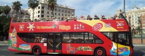 Bus an der Plaza Marina