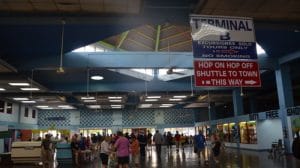 Im Cruise Terminal von MoBay