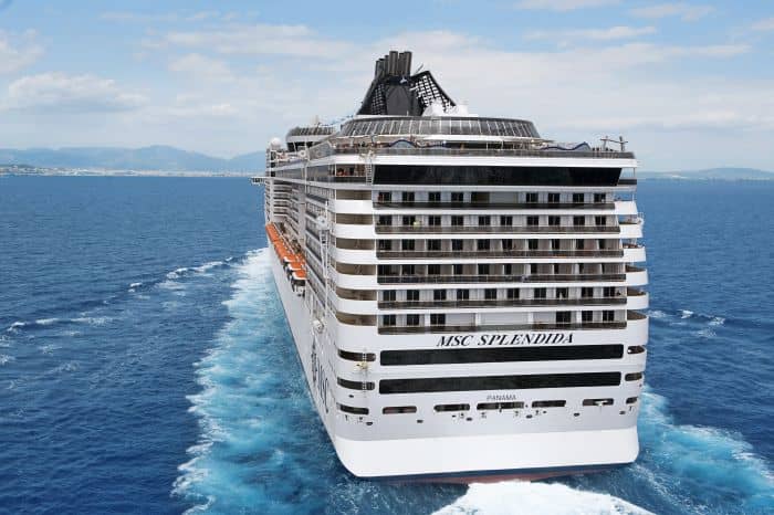 MSC Splendida auf dem Weg zum nächsten Hafen