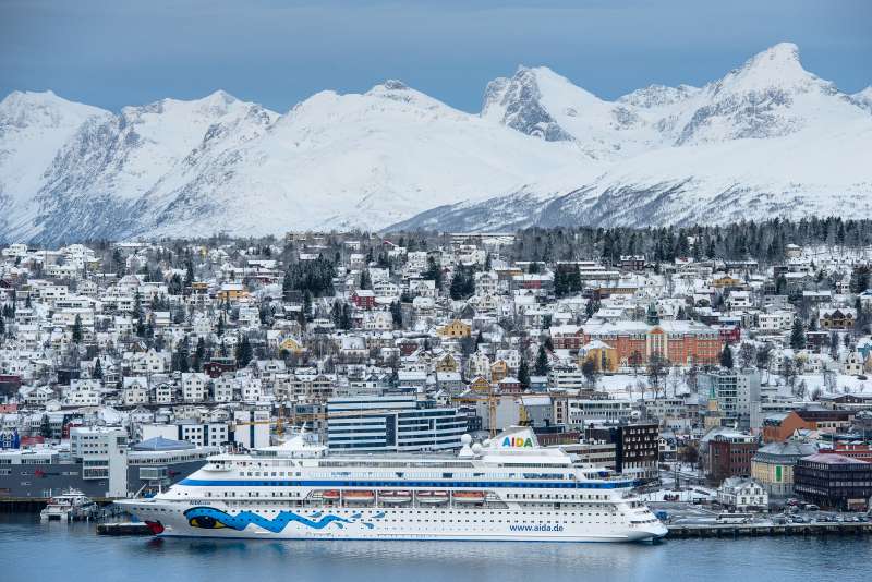 AIDAcara am Kai 8 von Tromsø