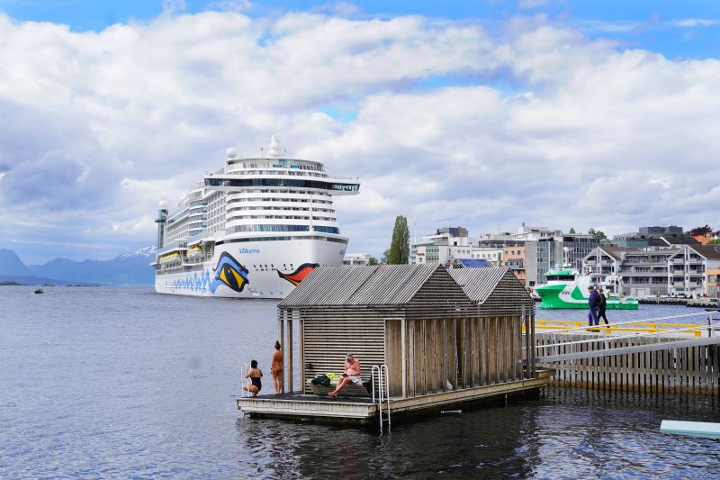 AIDAprima in Molde