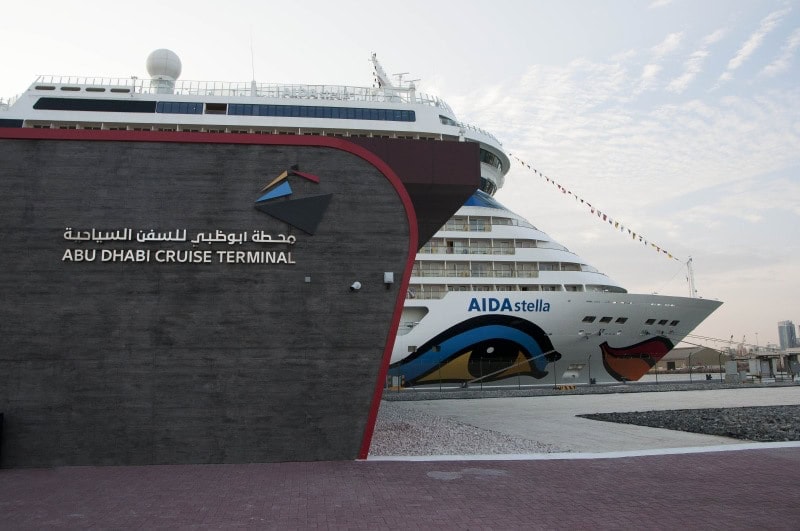 AIDAstella am Abu Dhabi Cruise Terminal
