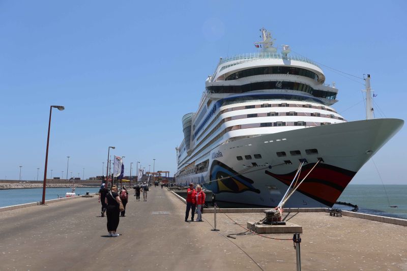 AIDAstella in Walfish Bay