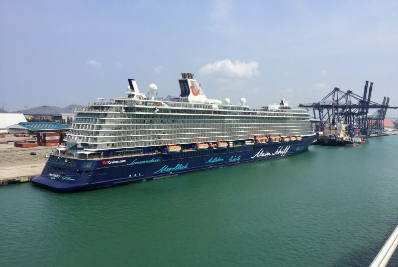 Kreuzfahrtschiff erreicht Laem Chabang