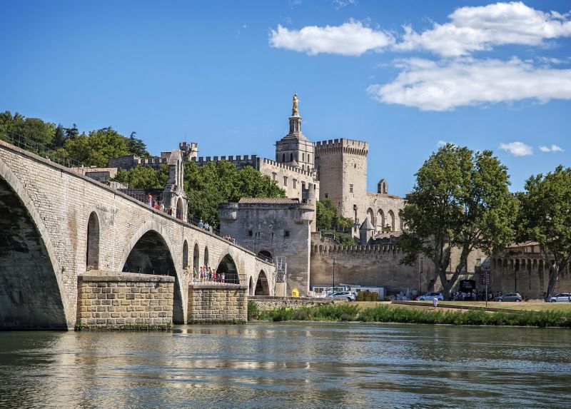 Die berühmte Brücke von Avignon
