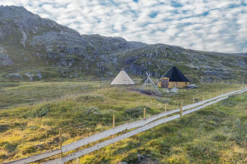 Besuche bei den Samen sind beliebtes Landausflüge in Honningsvåg