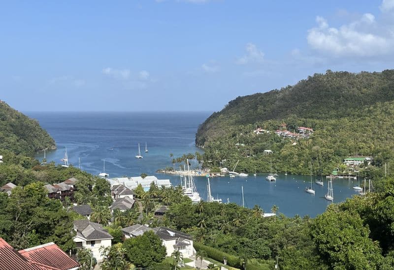 Blick auf die Marigot Bay