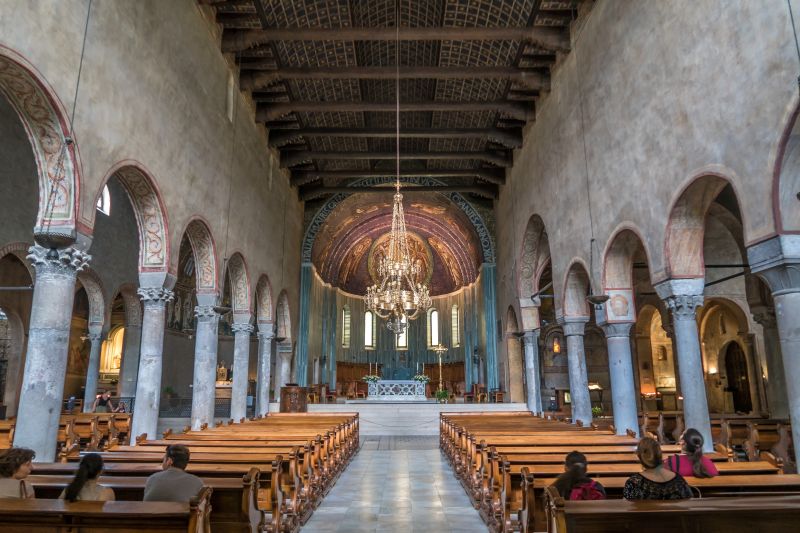 Blick in die Cattedrale di San Giusto
