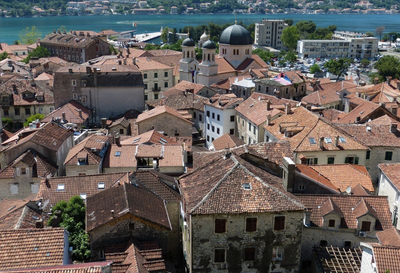 Blick über die Dächer der Altstadt von Kotor