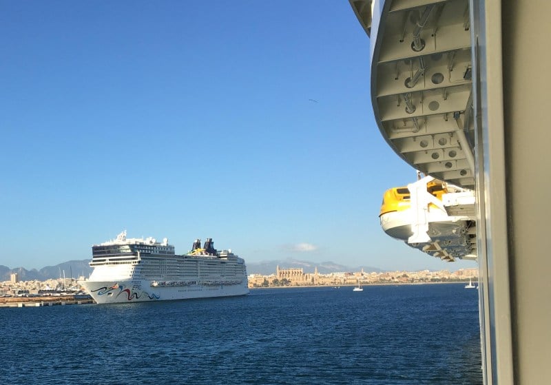 Blick vom Kreuzfahrtschiff auf Palma de Mallorca