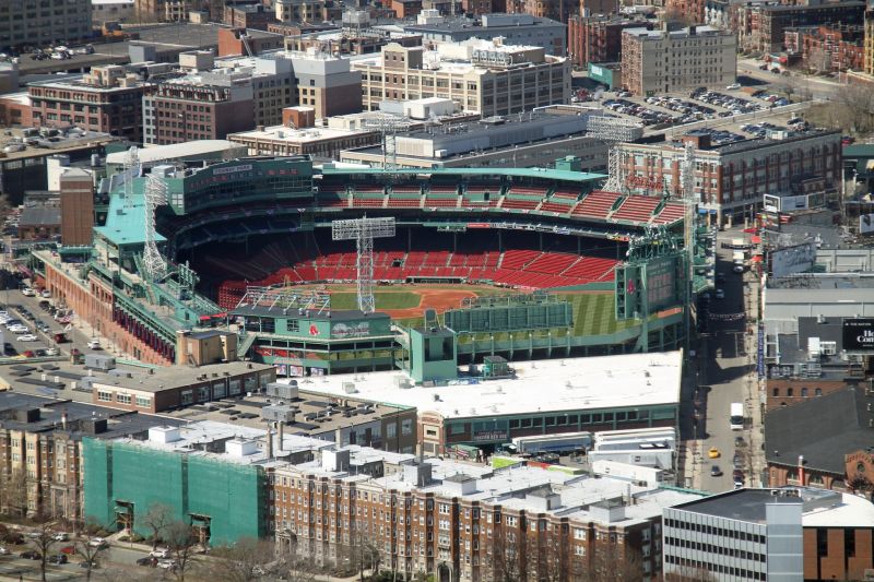 Blick von View Boston auf den legendären Fenway Park
