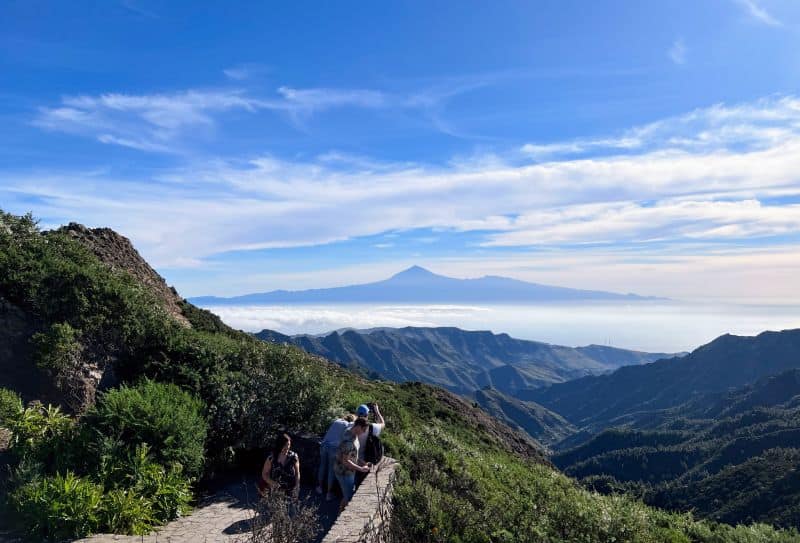 Landausflüge auf La Gomera mit Blick zum Teide