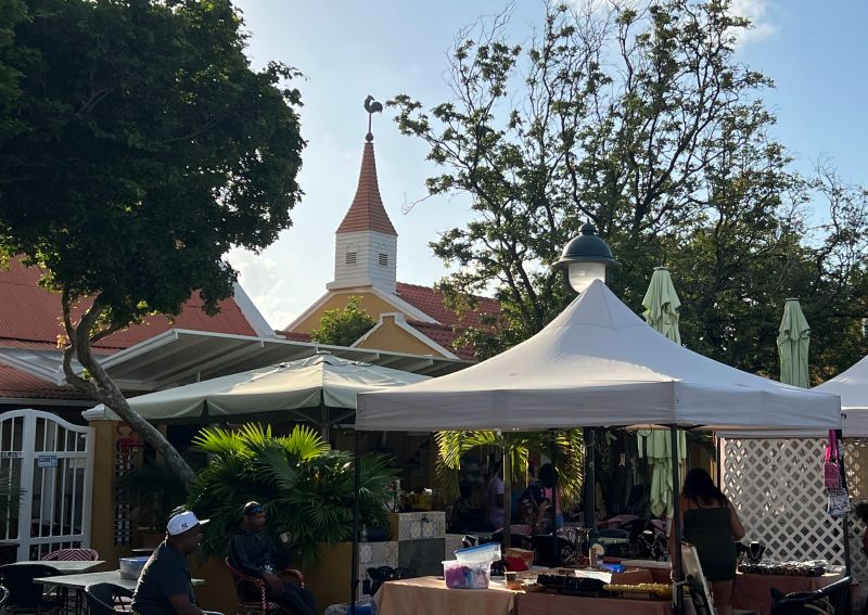 Bonaire Arts and Crafts Cruise Market