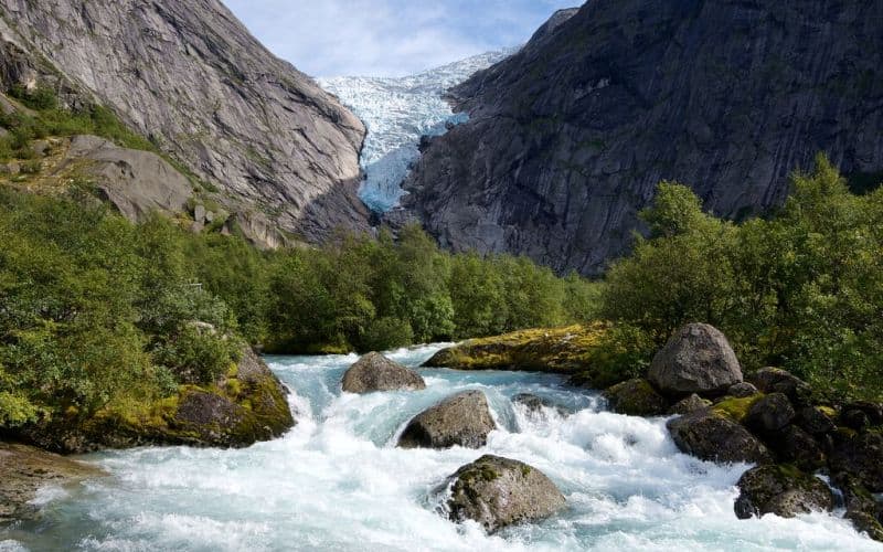 In Olden auf eigene Faust zum Briksdal Gletscher