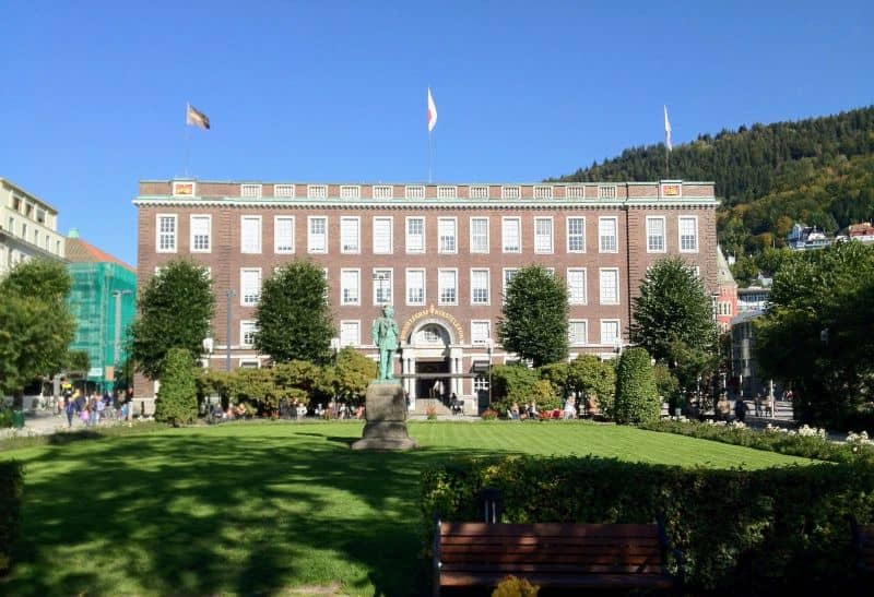 Byparken in Bergen im Sonnenschein