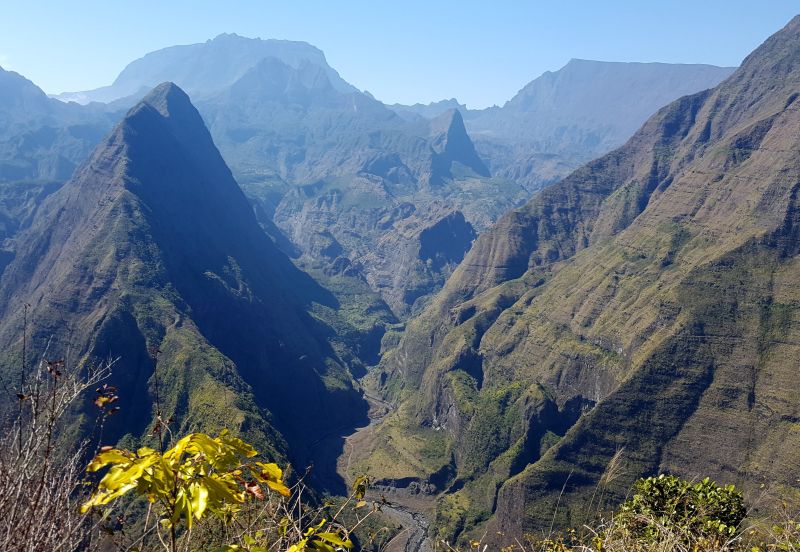 Die Cirques sind Ziele für Landausflüge in Le Port (La Réunion)