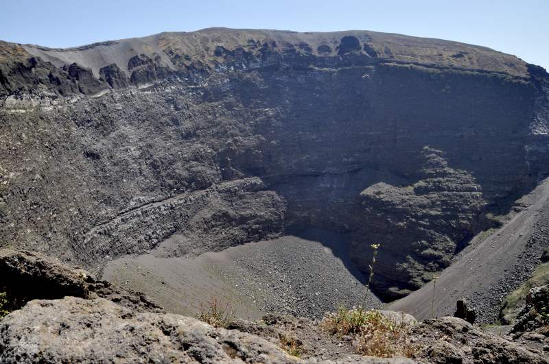 Der Krater des Vesuv