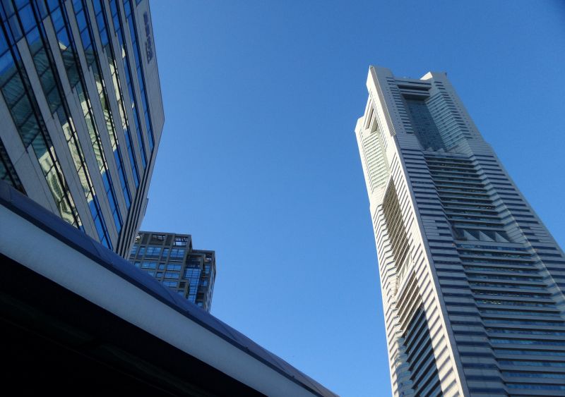 Der Landmark Tower hat eine beliebte Aussichtsplattform