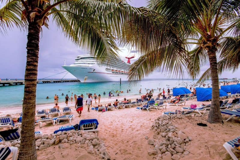 Auf Grand Turk auf eigene Faust an den Strand