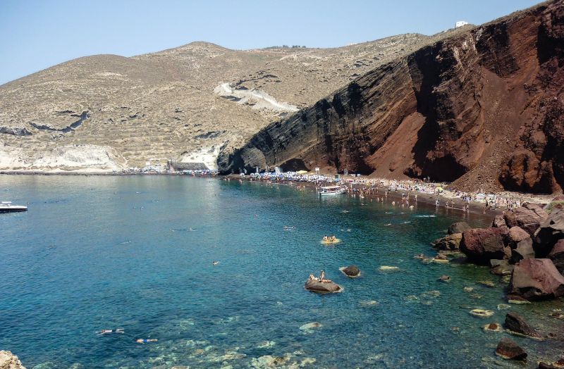 Der beliebte Red Beach in Akrotiri