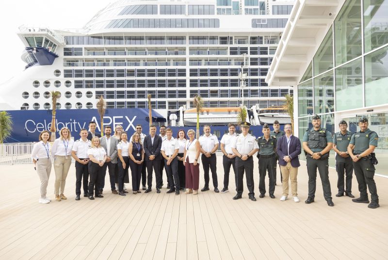 Die Celebrity Apex eröffnet das neue Cruise Terminal in Las Palmas auf Gran Canaria