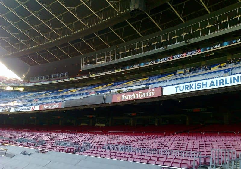 Die Haupttribüne im Camp Nou