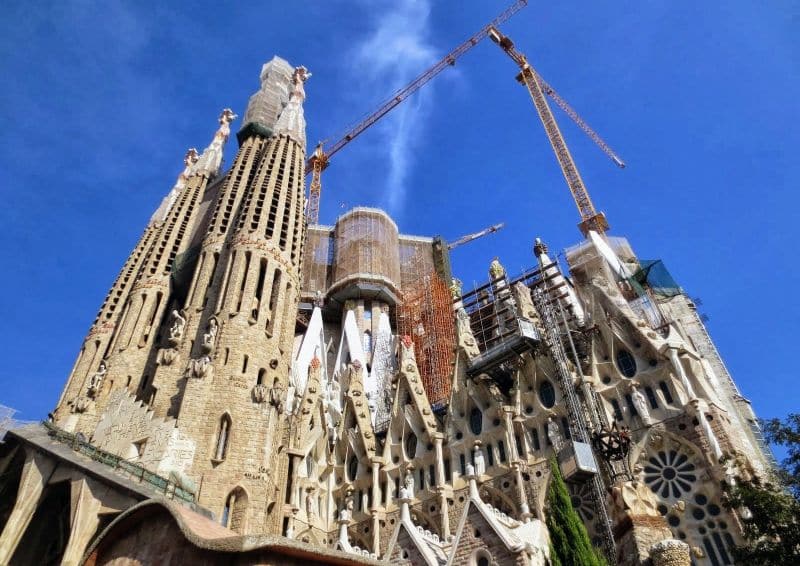 Die Sagrada Familia ist eine Baustelle