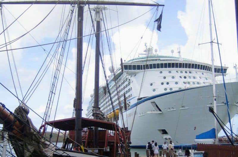 Explorer of the Seas auf Antigua