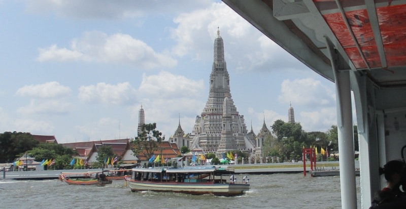Fähre nach Wat Arun