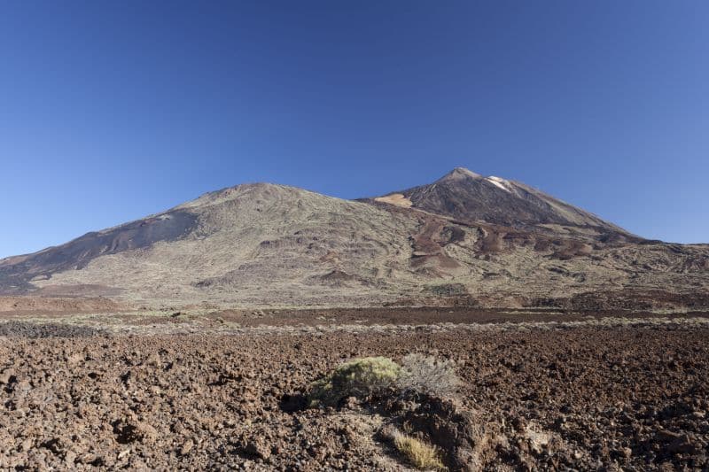 Der Gipfel befindet sich in einer riesigen Caldera