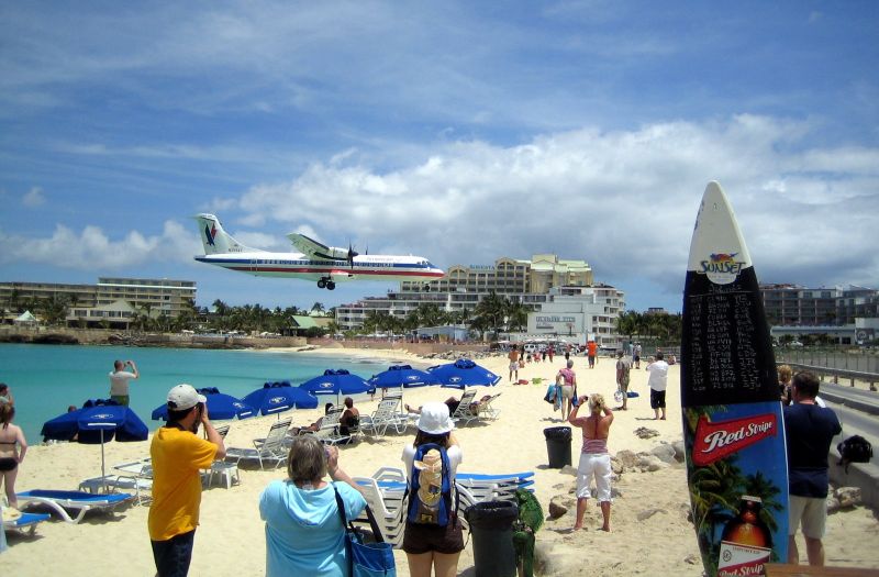 Der Maho Beach ist das beliebteste Ziel für Landausflüge auf Sint Maarten