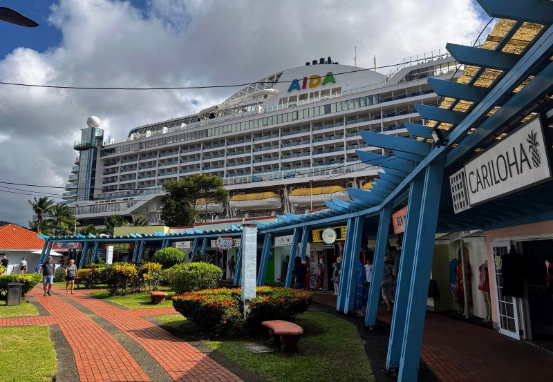 Pointe Seraphine Cruise Terminal Shopping