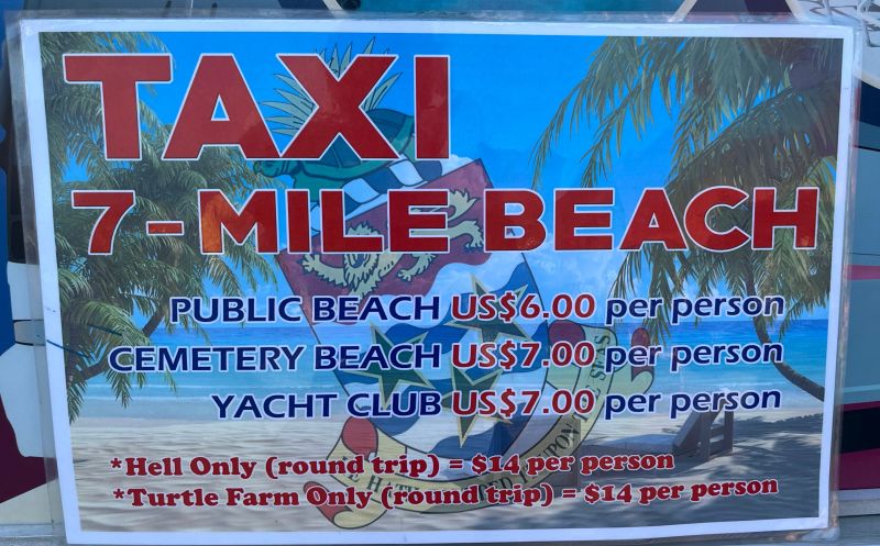Preisschild für Taxifahrten im Royal Watler Terminal