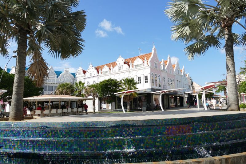Stadtbummel in Oranjestad