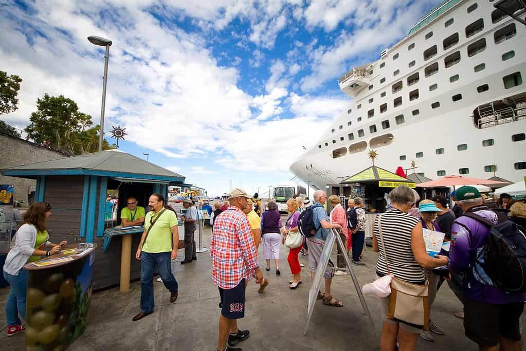 Stände am Koper Cruise Terminal