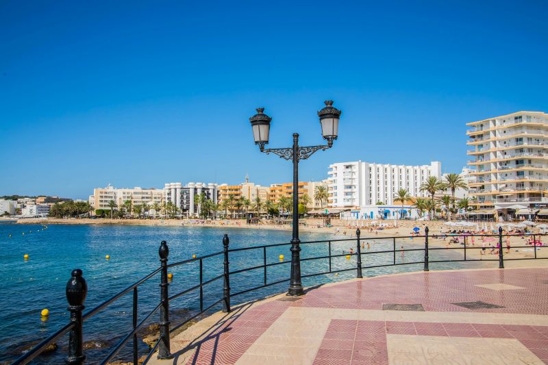 Strandpromenade von Figueretes