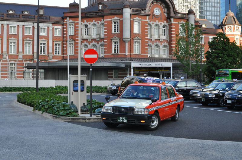 Taxis vor dem Hauptbahnhof