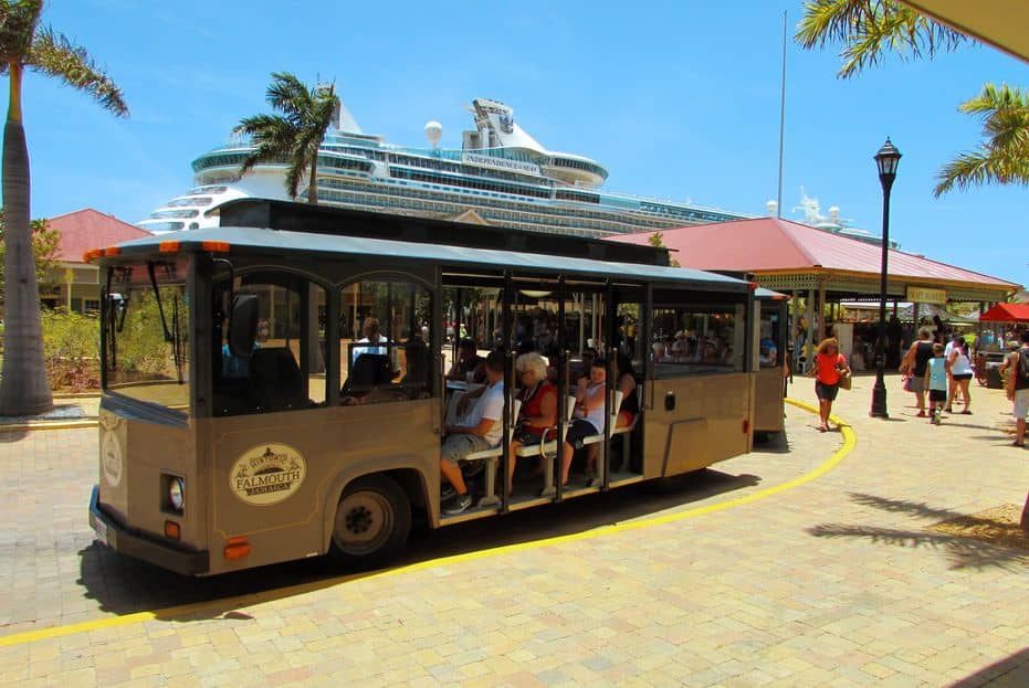 Trolley Tour durch Falmouth