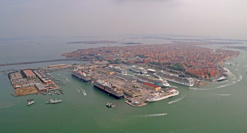 Venedig und der Hafen