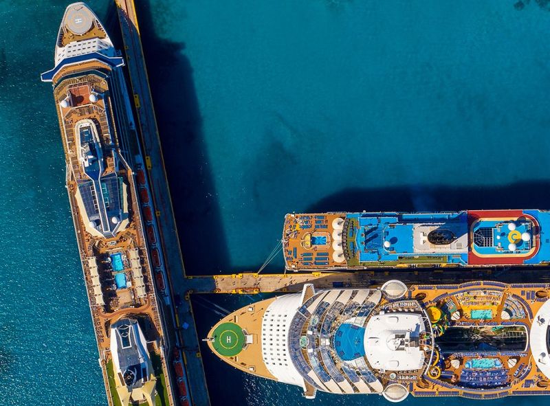 Viele Kreuzfahrtschiffe kommen nach Costa Maya