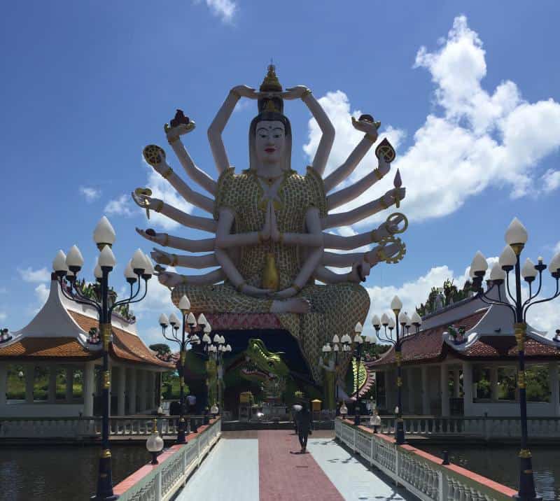 Wat Plai Laem