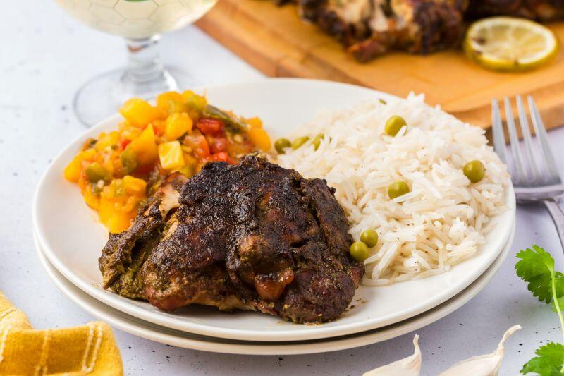 Würziges Jerk Chicken auf Jamaika